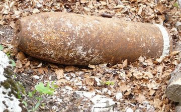 Elszállítják a Komáromban talált második világháborús légibombát 